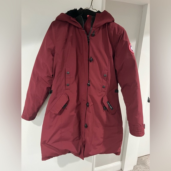 Women's XL Elderberry Colored Canada Goose Down Parka